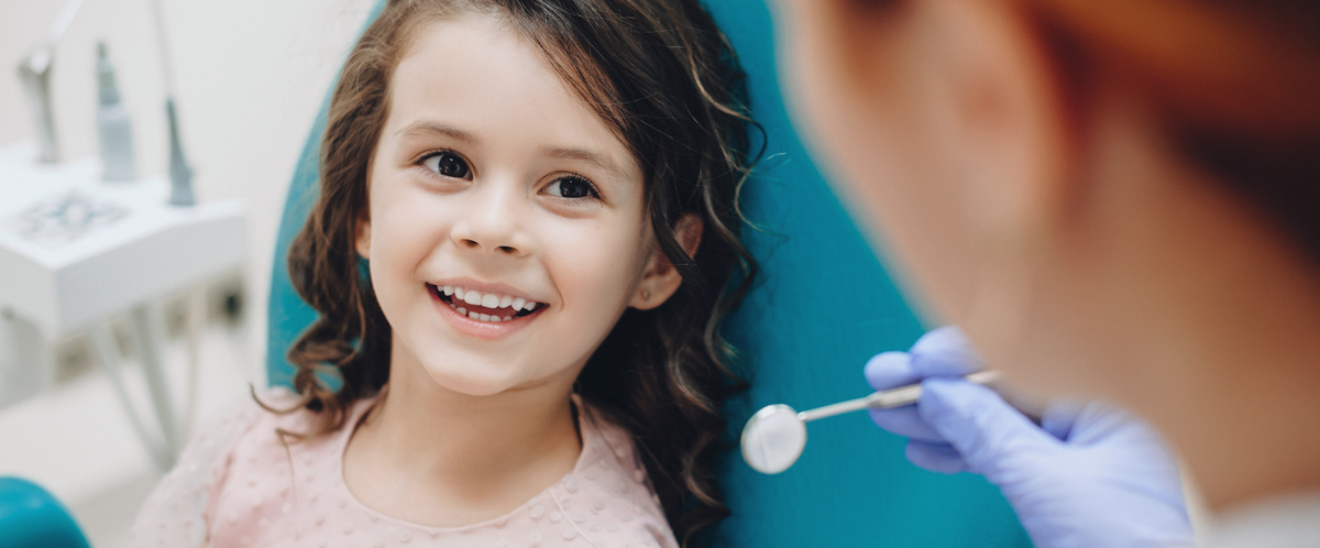 How Can Multi-Generational Families Coordinate Dental Appointments Efficiently?